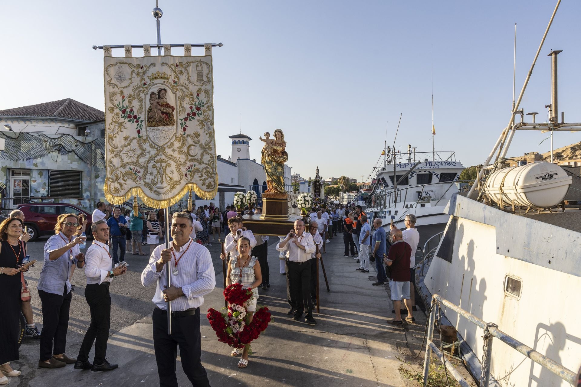 Imágenes de la procesión marítima en Cartagena de la Virgen de las Maravillas y la Virgen del Carmen