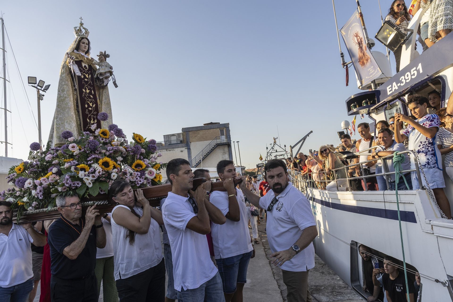 Imágenes de la procesión marítima en Cartagena de la Virgen de las Maravillas y la Virgen del Carmen