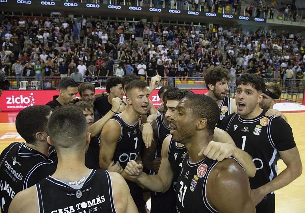 El Cebé celebra la victoria al Betis en el tecer partido, en una imagen de archivo.