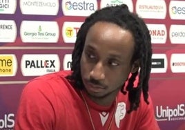 Michael Forrest, en una rueda de prensa.