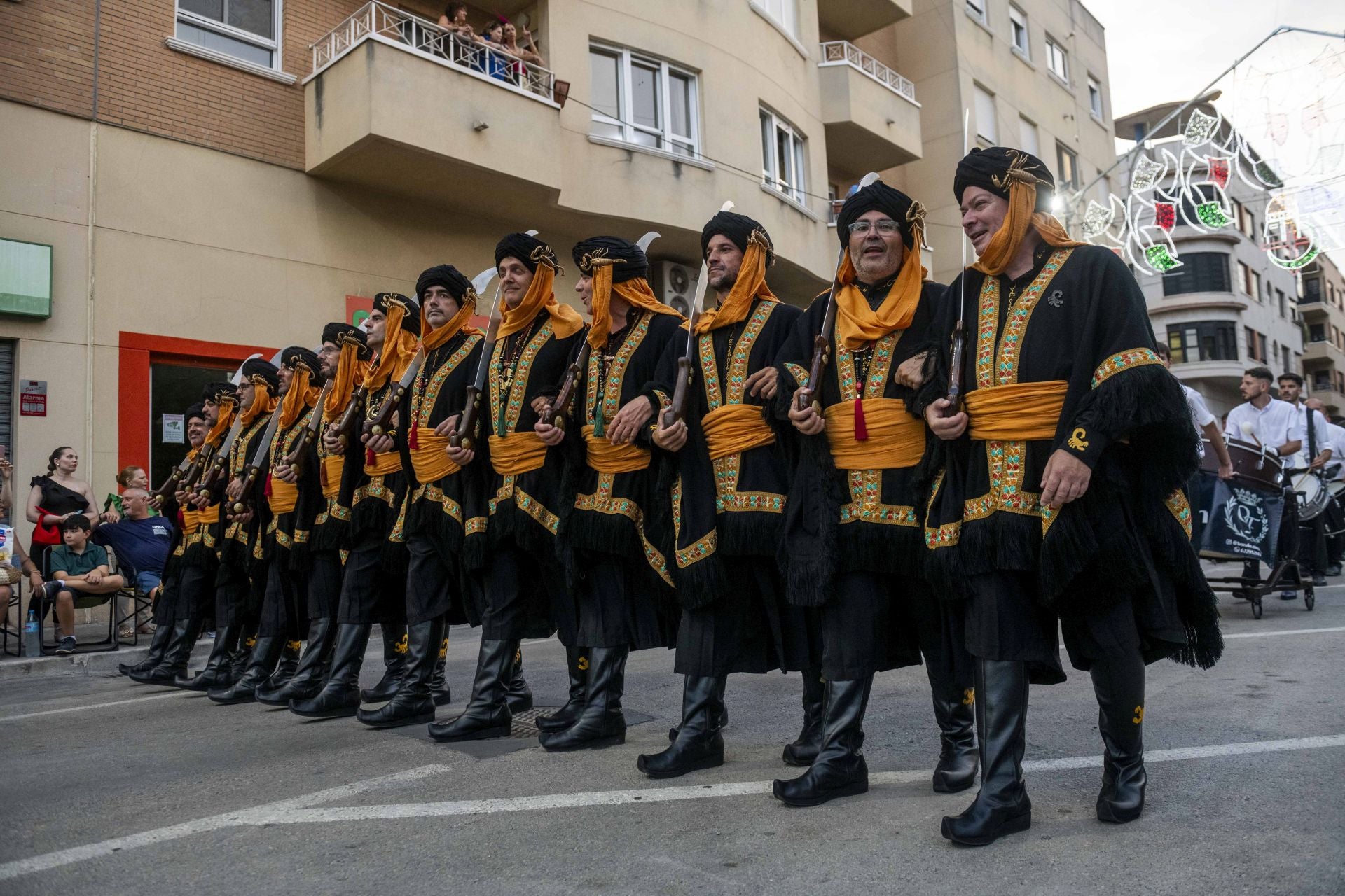 Desfile de Entrada Mora de Orihuela, en imágenes