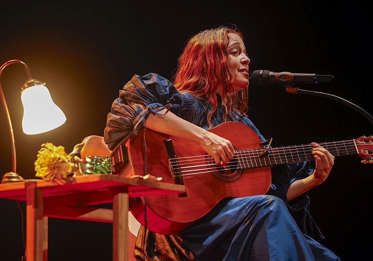 Natalia Lafourcade, durante su concierto en Cartagena.
