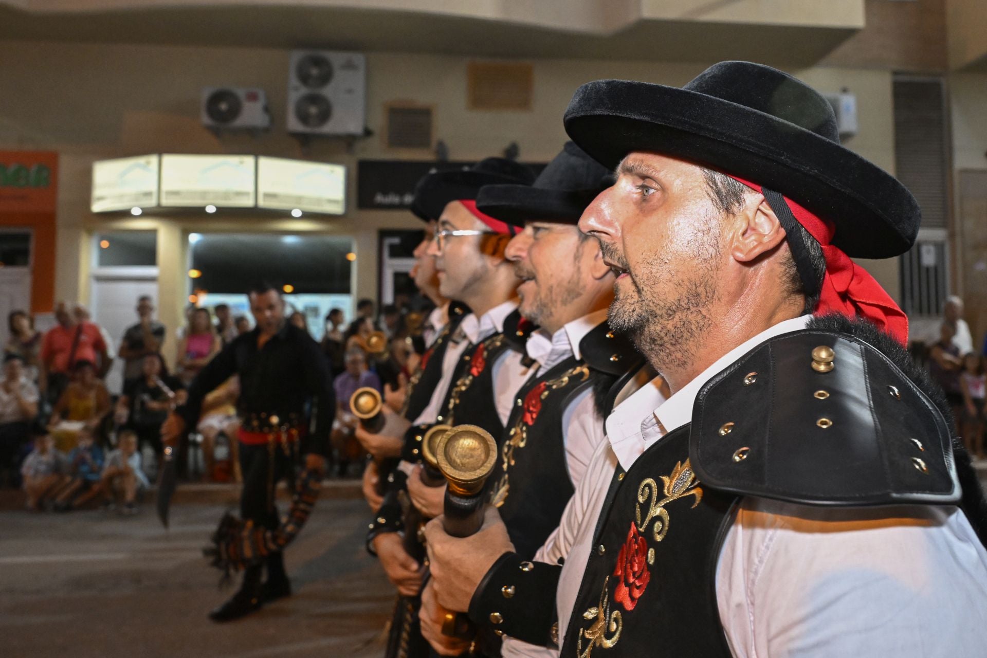Desfile de la Entrada Cristiana en Orihuela, en imágenes