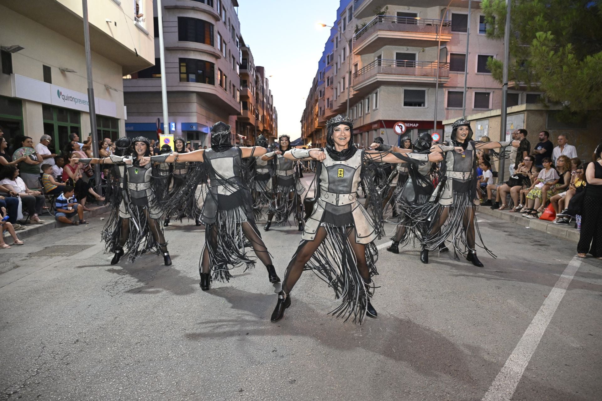 Desfile de la Entrada Cristiana en Orihuela, en imágenes