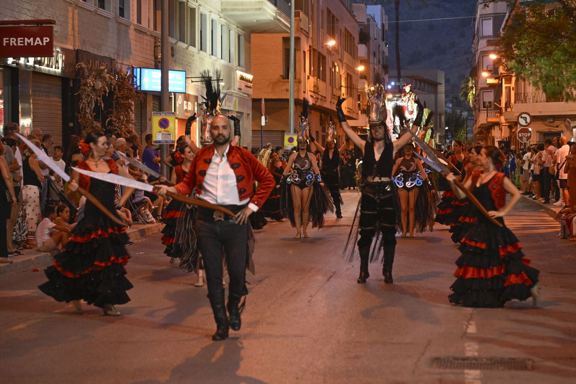 Desfile de la Entrada Cristiana en Orihuela, en imágenes