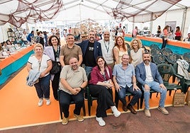 Un instante del acto de hermanamiento de las ferias del libro de Murcia y de Miño.