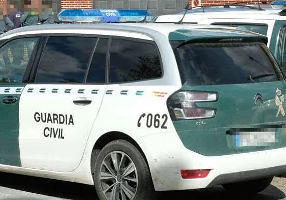 Un coche de la Guardia Civil, en una imagen de archivo.