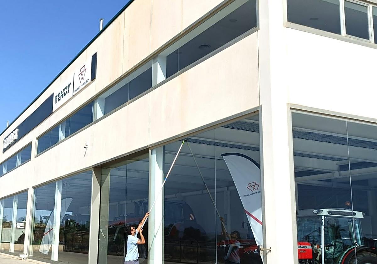 Sus servicios también van destinados a oficinas.