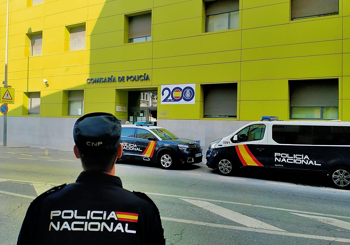 Comisaría de la Policía Nacional en Cartagena, en una imagen de archivo.