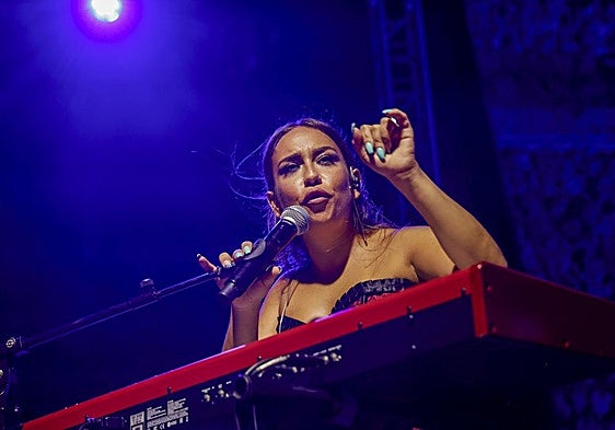 María Terremoto, durante su concierto en Cartagena.
