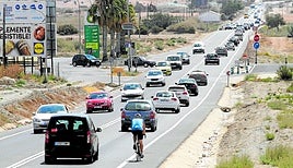 La carretera entre Mazarrón y el Puerto soporta una alta intensidad de tráfico.