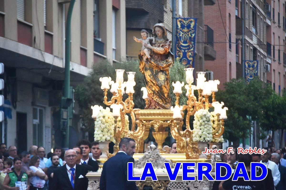 Imágenes del traslado de la Virgen de las Maravillas para abrir el Año Jubilar en Cehegín