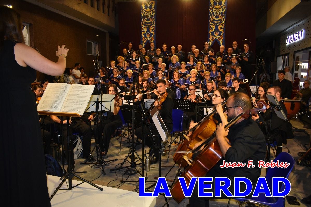 Imágenes de la Misa Solemne de la Apertura del Año Jubilar de la Virgen de las Maravillas en Cehegín