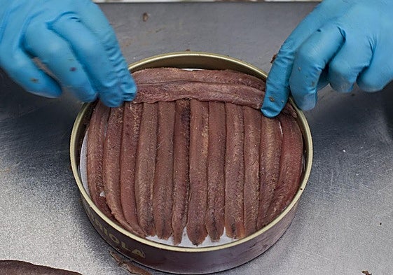 El líquido de las conservas puede darle un sabor diferente a tus platos.