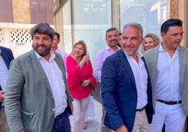 De izquierda a derecha en primera línea: Fernando López Miras, Elías Bendodo y José Miguel Luengo, este miércoles en San Javier.