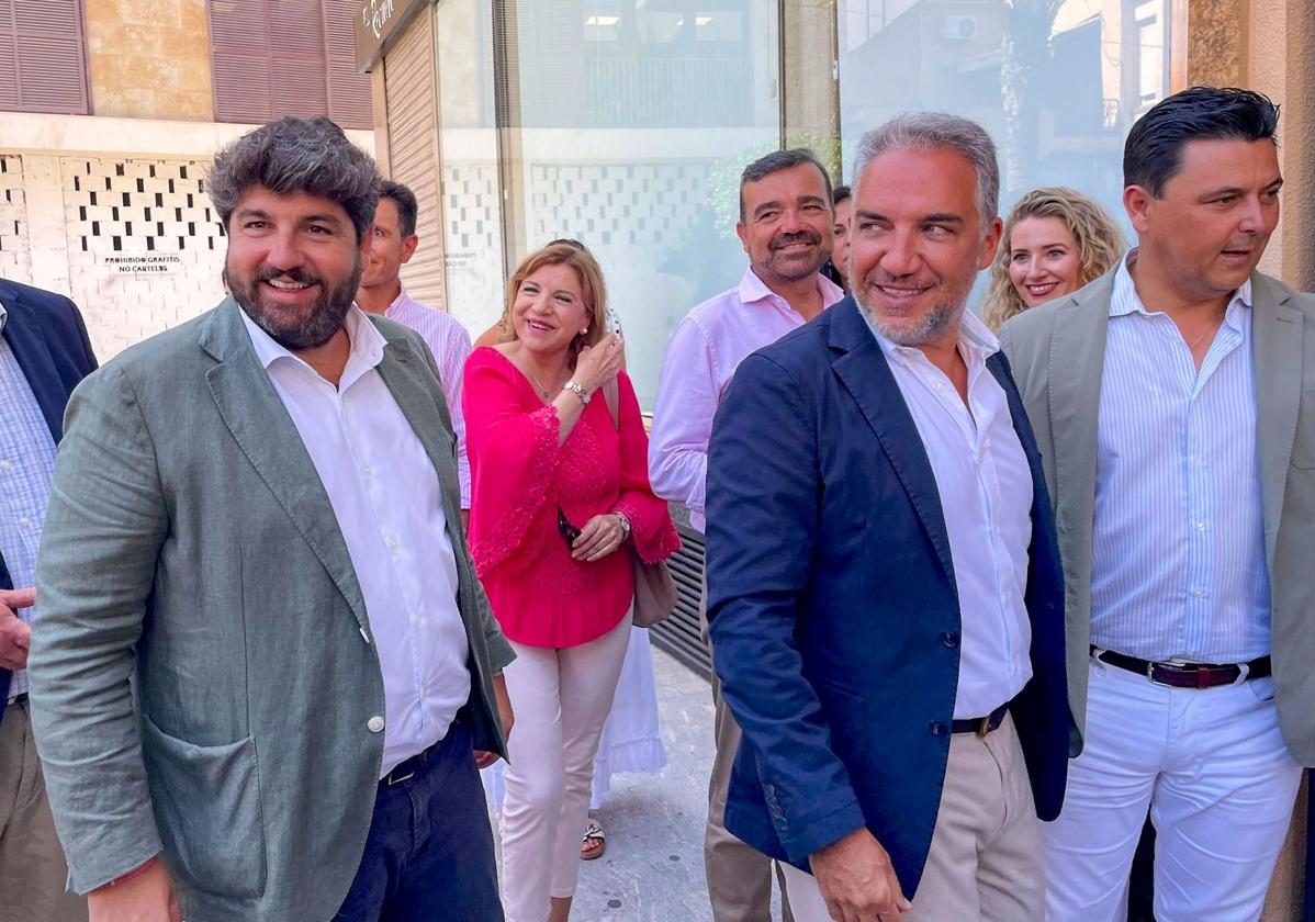 De izquierda a derecha en primera línea: Fernando López Miras, Elías Bendodo y José Miguel Luengo, este miércoles en San Javier.