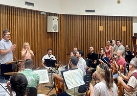 Ensayo de la Orquesta Sinfónica de la Región de Murcia con Pilar Jurado.