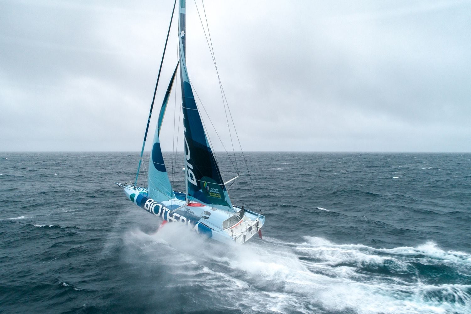 En imágenes, regatistas y embarcaciones participantes en la Ocean Race