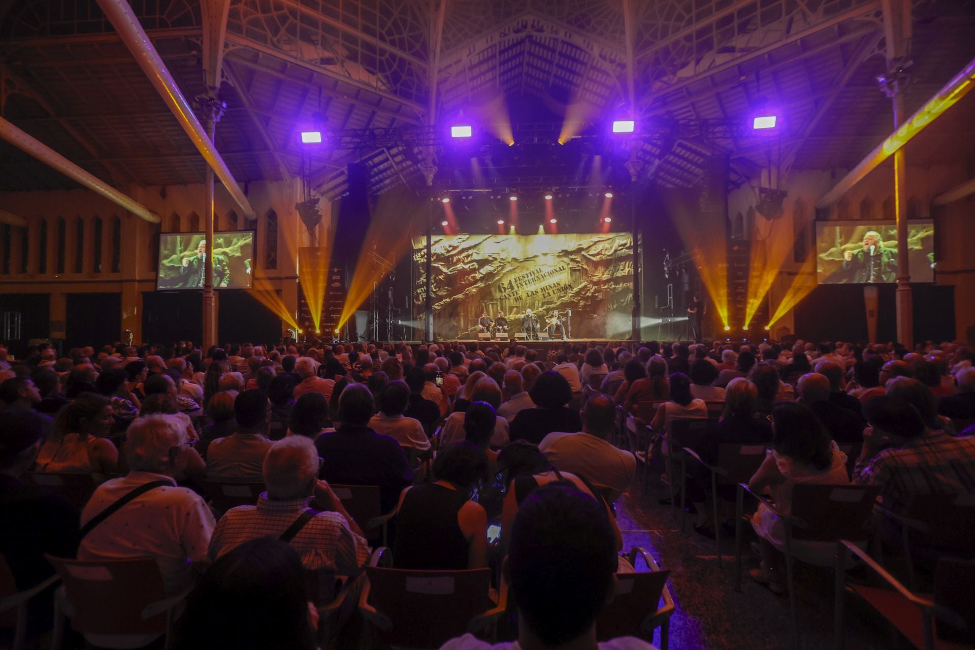 En imágenes, actuaciones de Mayte Martín y Ezequiel Benítez en el Cante de las Minas