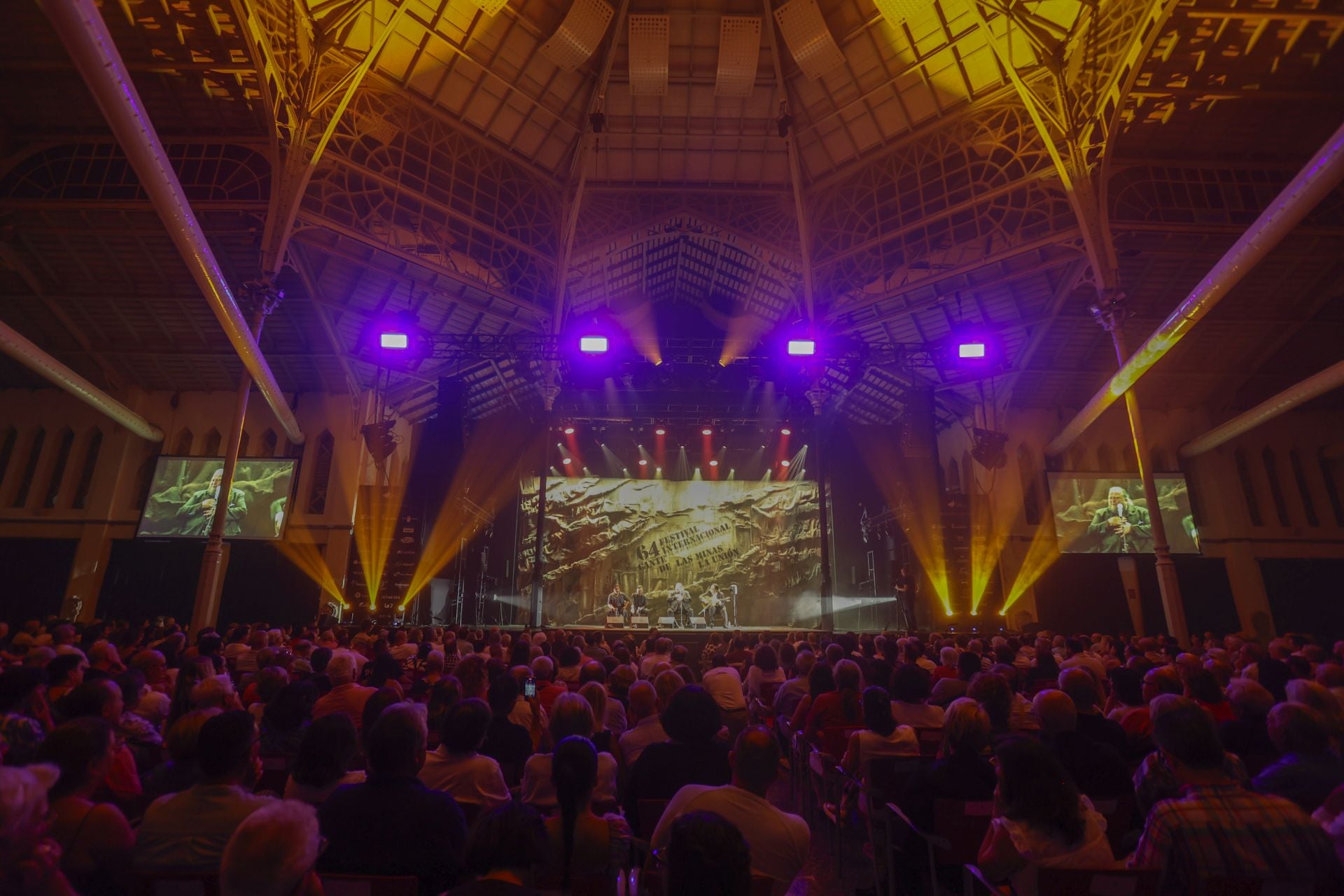 En imágenes, actuaciones de Mayte Martín y Ezequiel Benítez en el Cante de las Minas