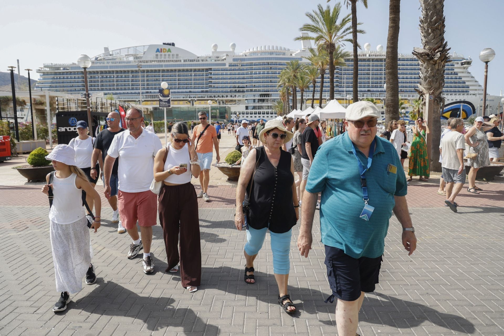 En imágenes, más de seis mil cruceristas desembarcan en Cartagena