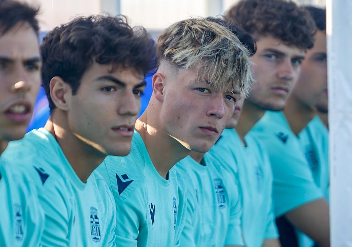 Boston Billups en el banquillo en Pinatar Arena.