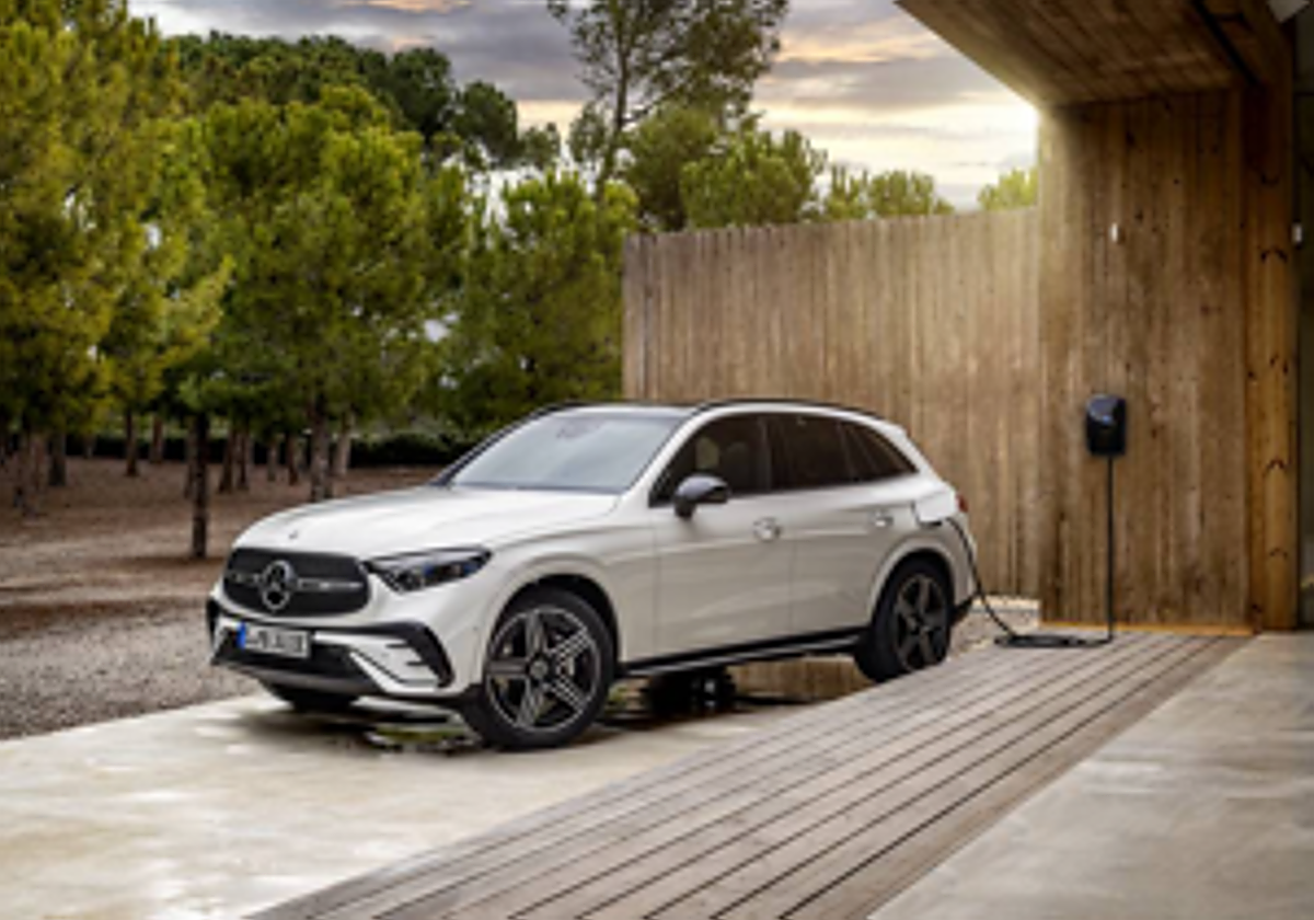 Mercedes-Benz celebra cinco años marcando el camino en vehículos híbridos enchufables