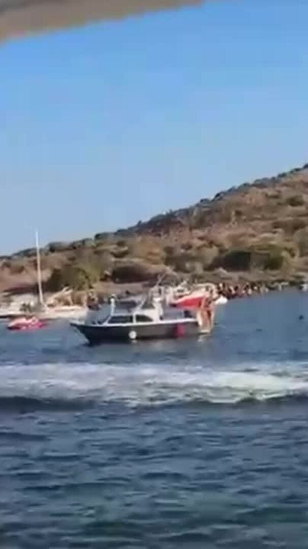 Barcos fondeados en la orilla del Mar Menor