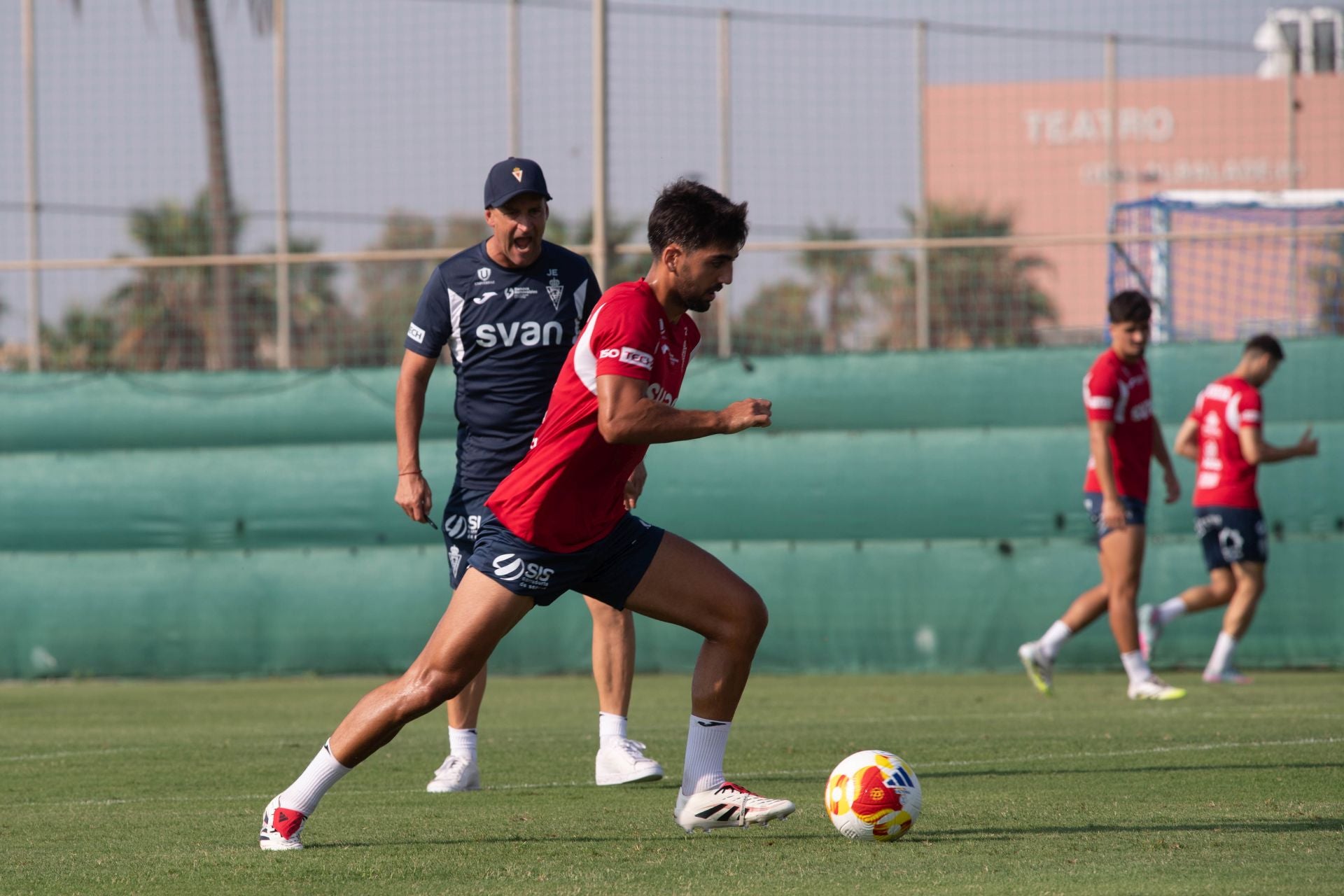 El entrenamiento del Real Murcia, en imágenes