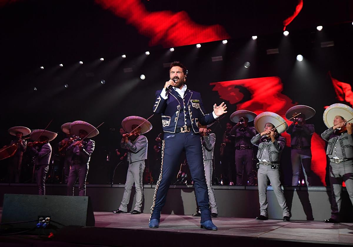 En imágenes, concierto de Alejandro Fernández en Murcia