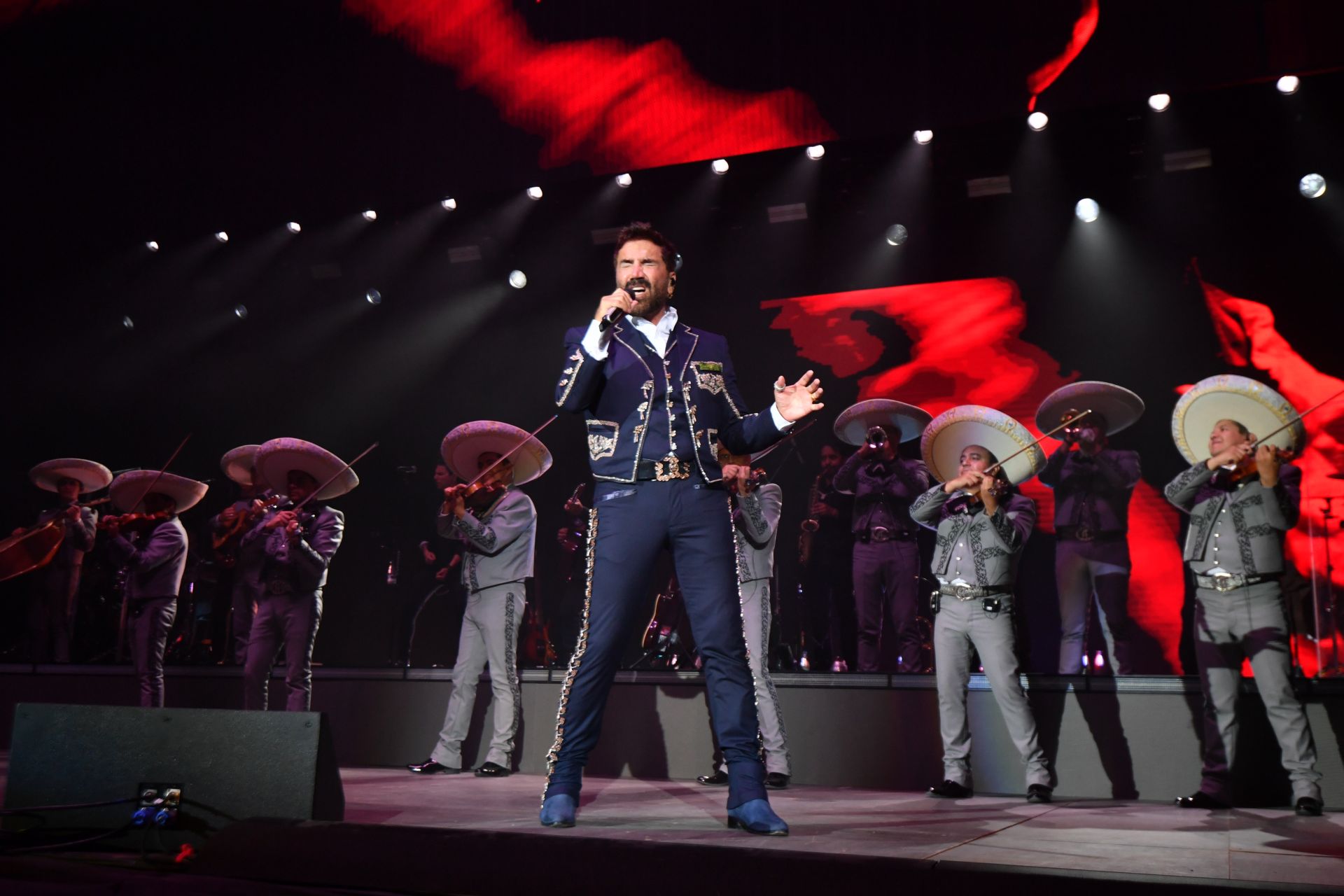 En imágenes, concierto de Alejandro Fernández en Murcia