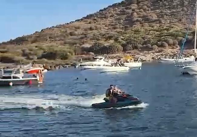 Concentraciones frente a la isla del Ciervo.