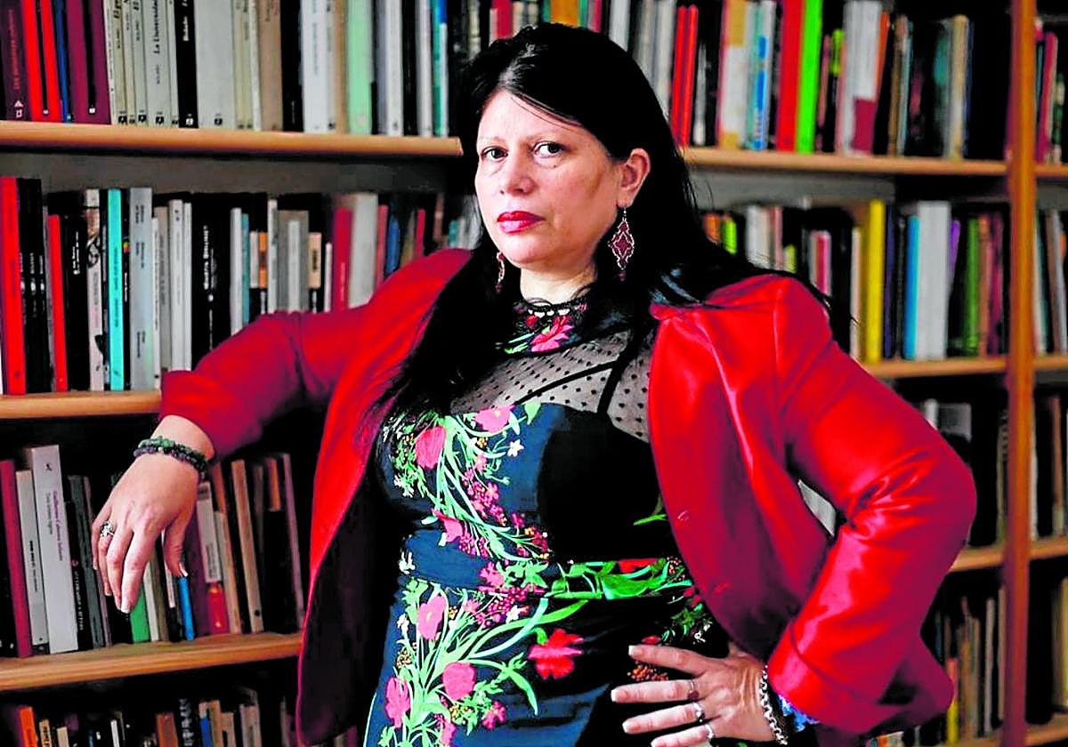 Literatura. Dolores Reyes.