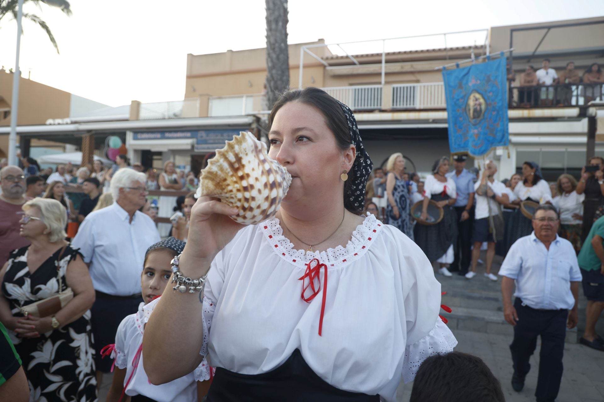 En imágenes, procesiones de la Virgen de La Asunción en Los Alcázares, Cabo de Palos y Los Nietos