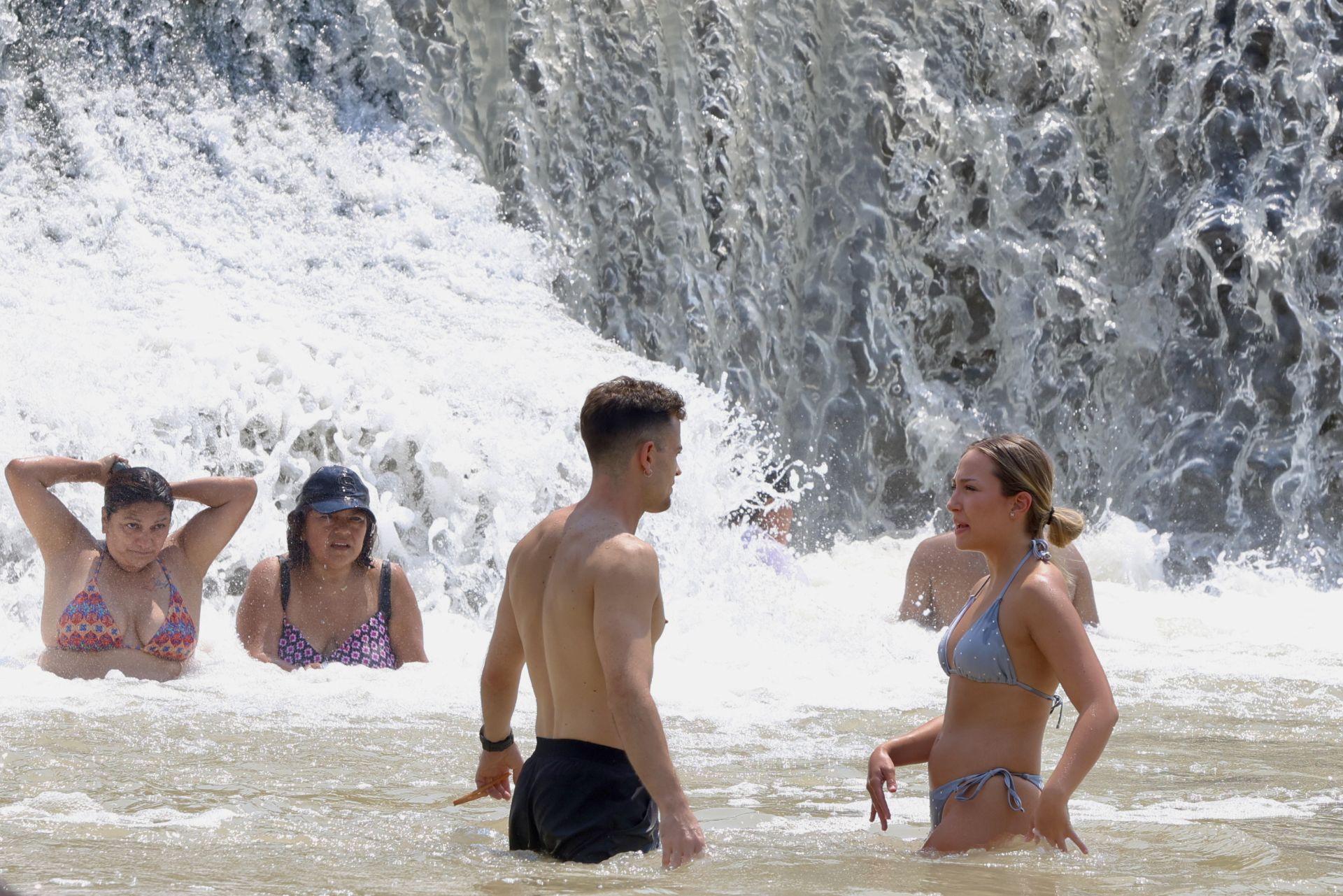 En imágenes, los ríos de la Región de Murcia se convierten en refugio contra la ola de calor