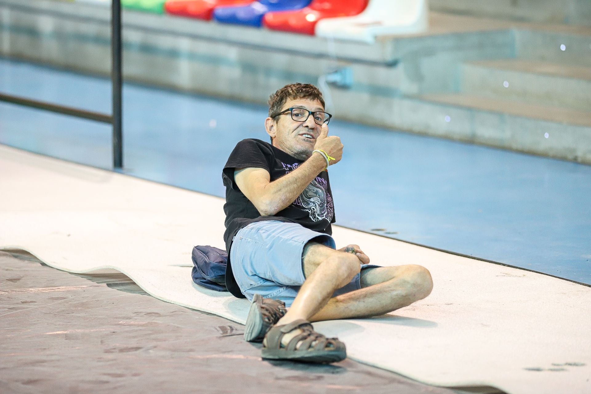 En imágenes, Murcia sufre la alerta roja por calor y el pabellón Cagigal se habilita como refugio climático