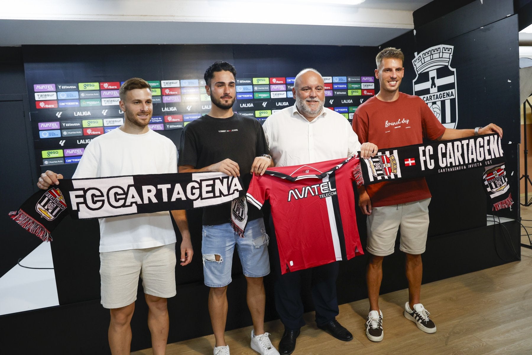 Manolo Sánchez Breis, en la presentación de Dani Perejón, Iván Martínez y Carlos Calderón.