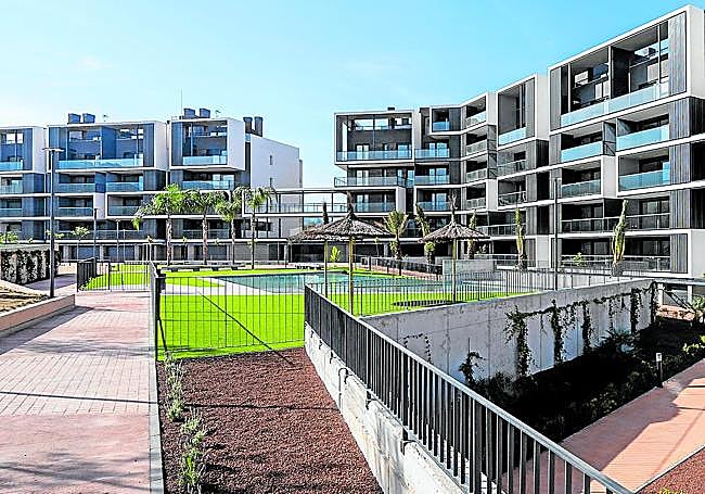 Residencial Natura Vallis I. Jesús Zafra Serrano y Javier Alarcón Marín. Coloboran: Sofía Sarabia de Ardanaz y Álvaro Rosa Dayer. 2020.