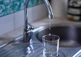 Recomiendan no beber agua del grifo en dos urbanizaciones de Murcia por analíticas ligeramente anormales