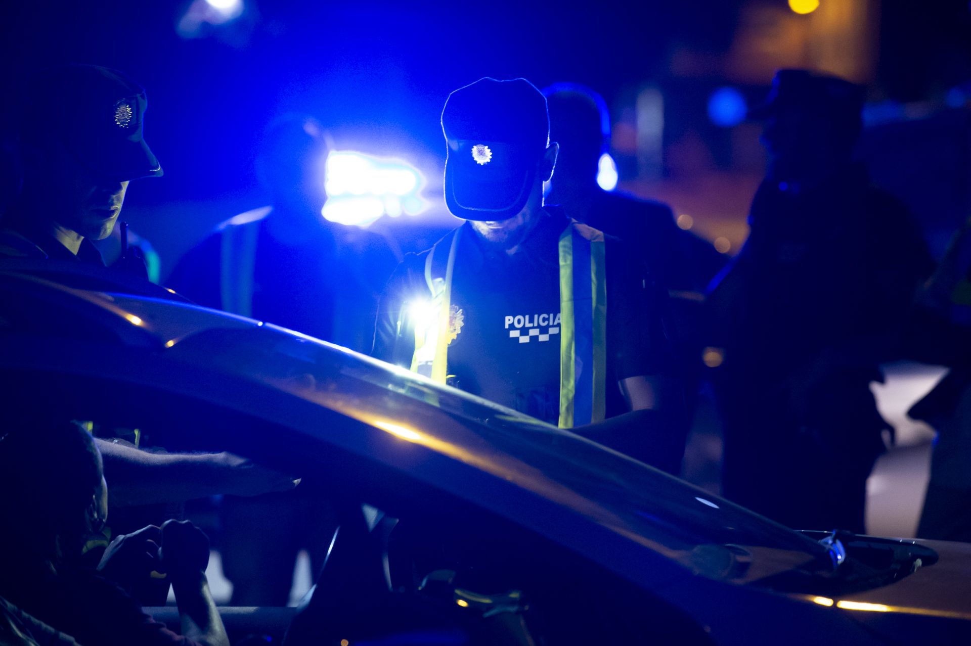 Así trabajan las patrullas nocturnas de la Policía Local de Murcia