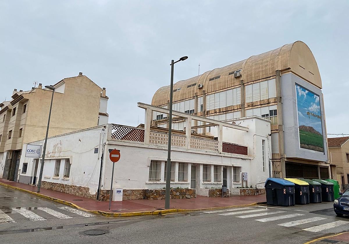 Estado actual del edificio Soberanía, en Torre Pacheco.