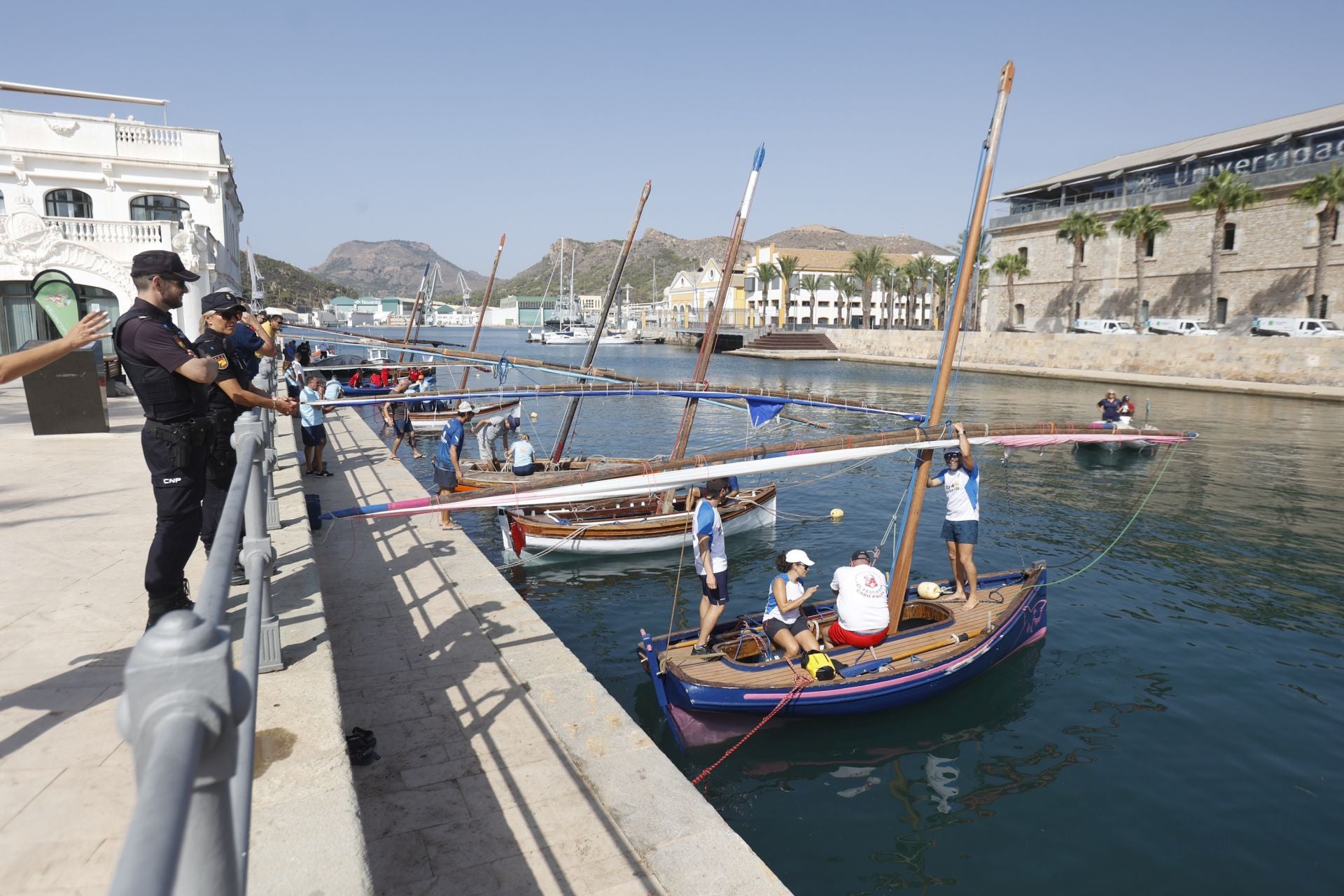 Velas latinas y visitas a los barcos de la Ocean Race