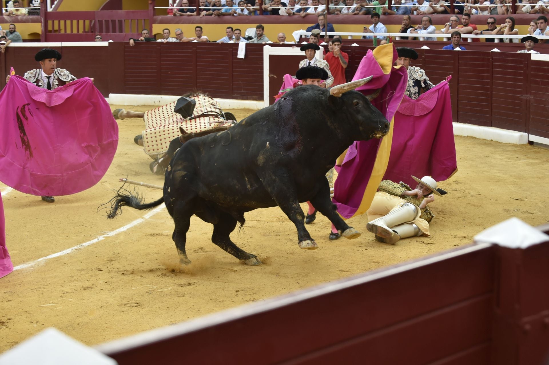 La corrida de Castella, Perera y Jiménez en Cieza, en imágenes