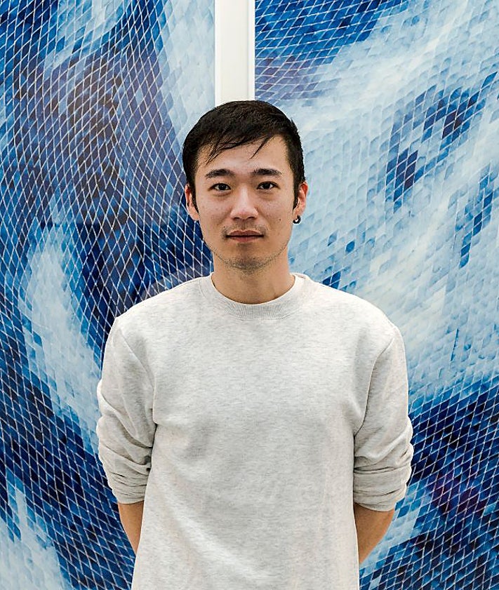 Imagen secundaria 2 - 1. El reconocido fotógrafo Koo Bohnchang muestra en Cartagena una exposición que lleva su nombre, en la sala Domus del Pórtico, junto al Teatro Romano, hasta el próximo 28 de septiembre con entrada libre. 2. En 'Silver Rythm', en el Palacio Consistorial, Jong Oh demuestra que hay otras perspectivas, no todo lo que vemos es lo que parece. 3. Timothy Hyunsoo Lee, artista coreano-estadounidense con formación en neurociencia y arte, expone 'Entre cuerpos y fronteras: Cartografías diaspóricas queer'.