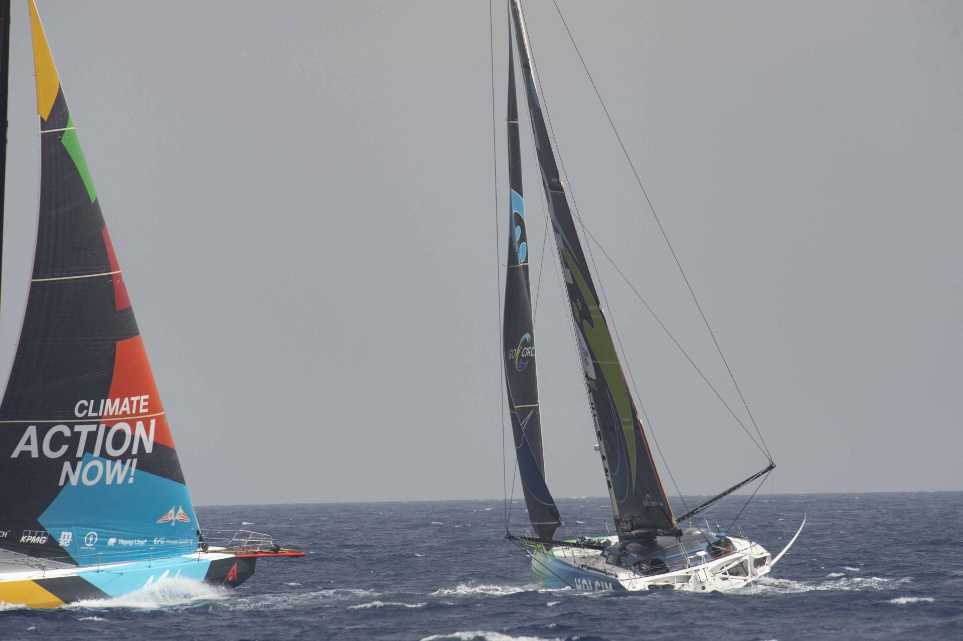 En imágenes, la Ocean Race se marcha de Cartagena hacia Niza