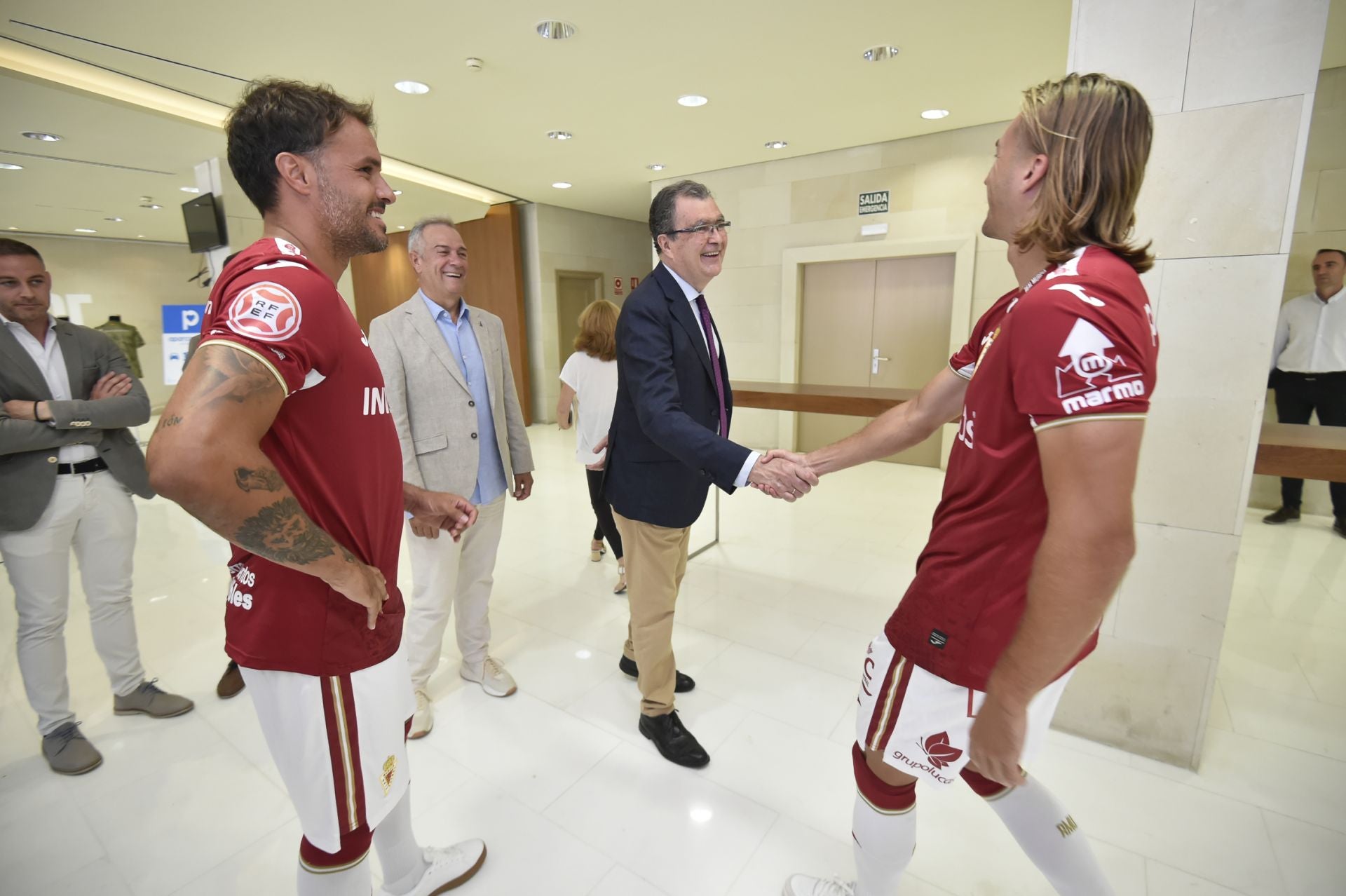 La presentación de la tienda del Real Murcia, en imágenes