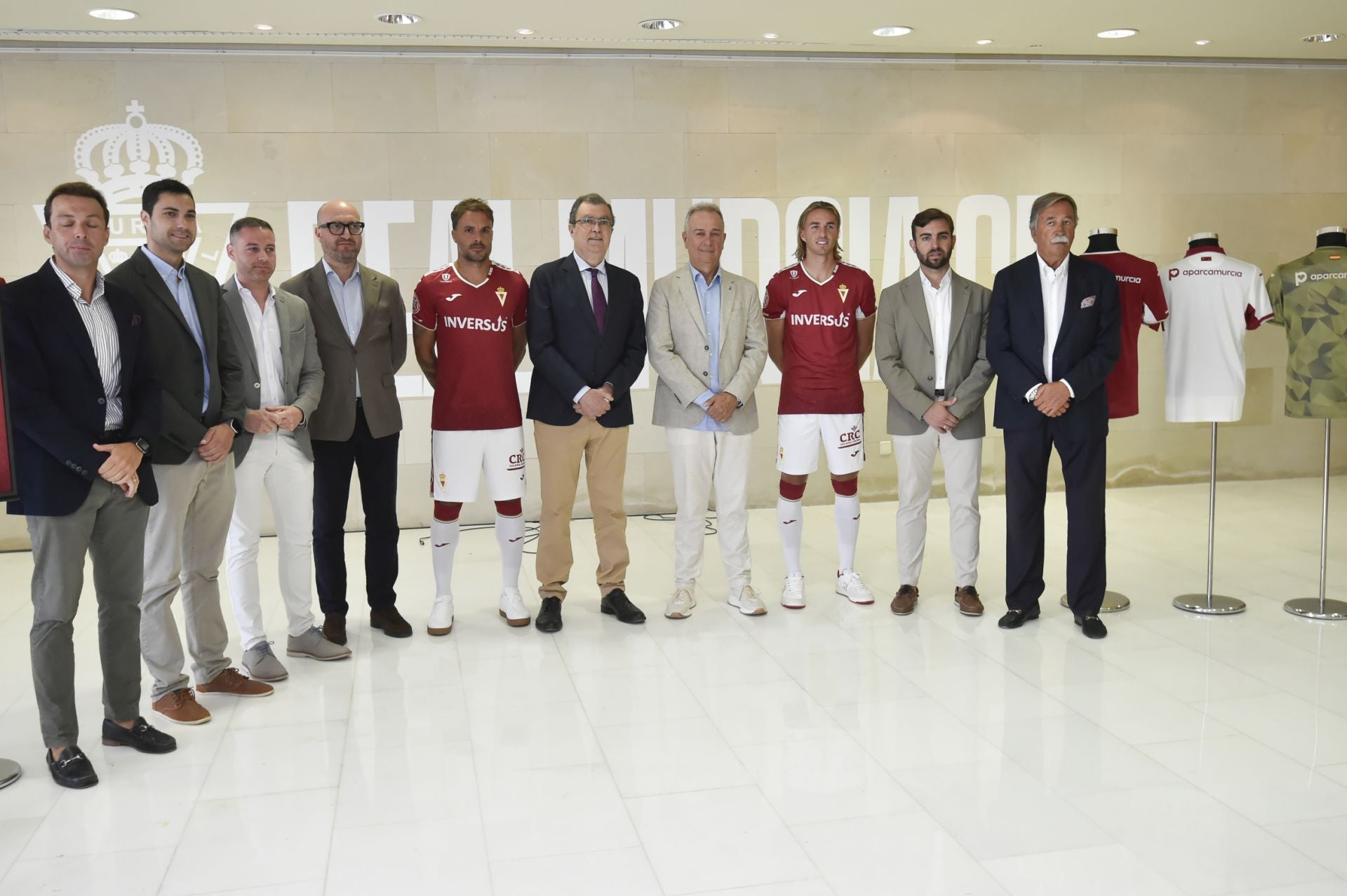 La presentación de la tienda del Real Murcia, en imágenes