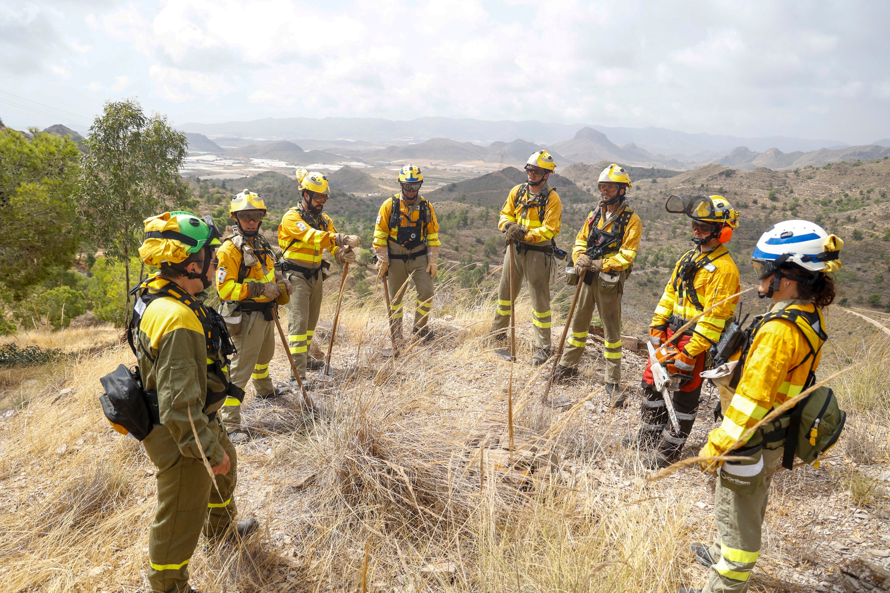 Las imágenes del simulacro de los bomberos forestales de la brigada terrestre de Mazarrón