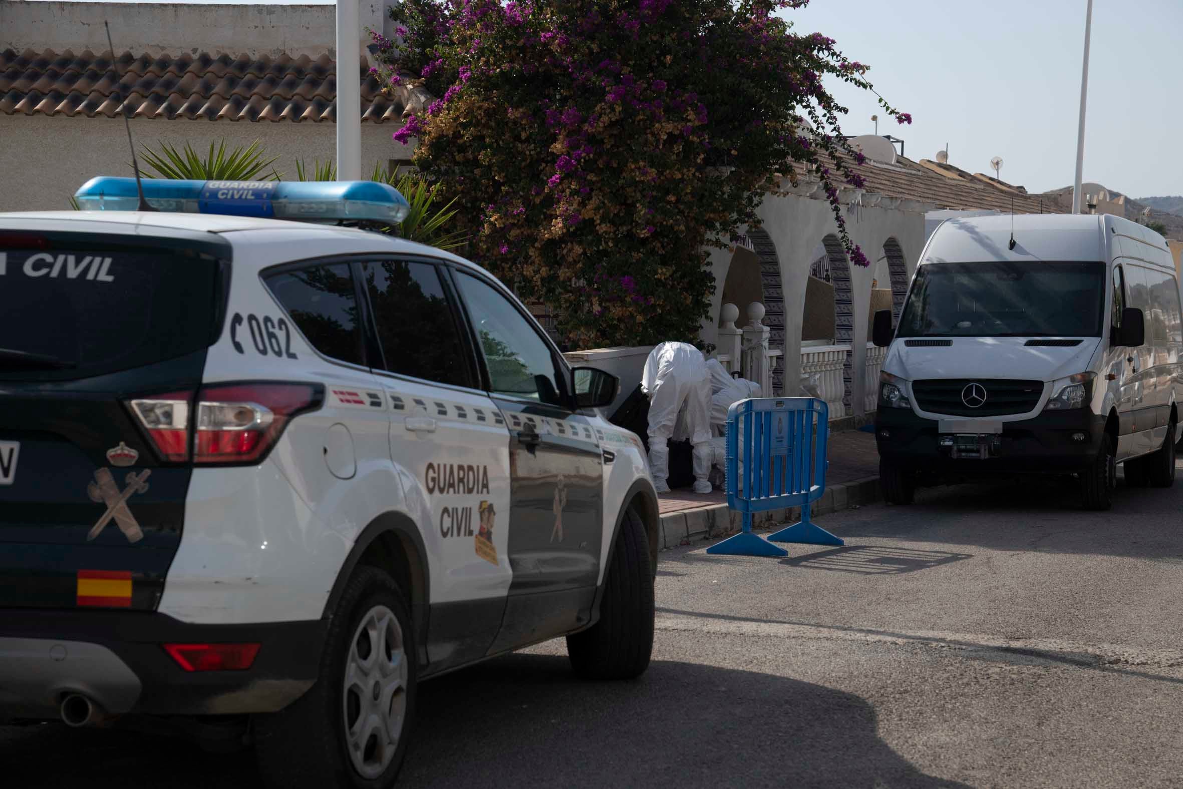 Investigación en la vivienda de Camposol, este viernes.