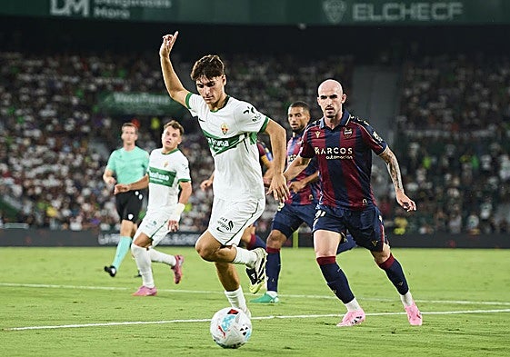 Rodrigo Mendoza, este viernes, en el partido contra el Levante.